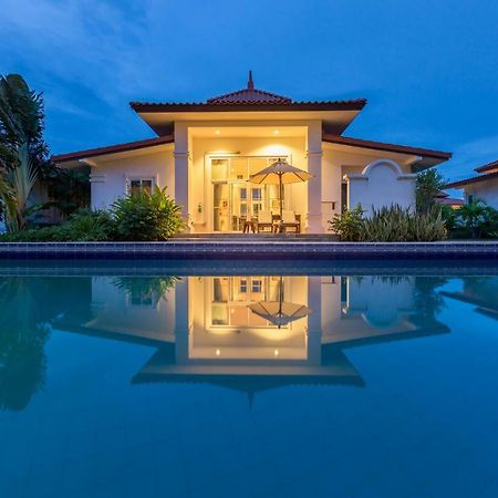 Villa Bougainvillea HHQ Exterior photo